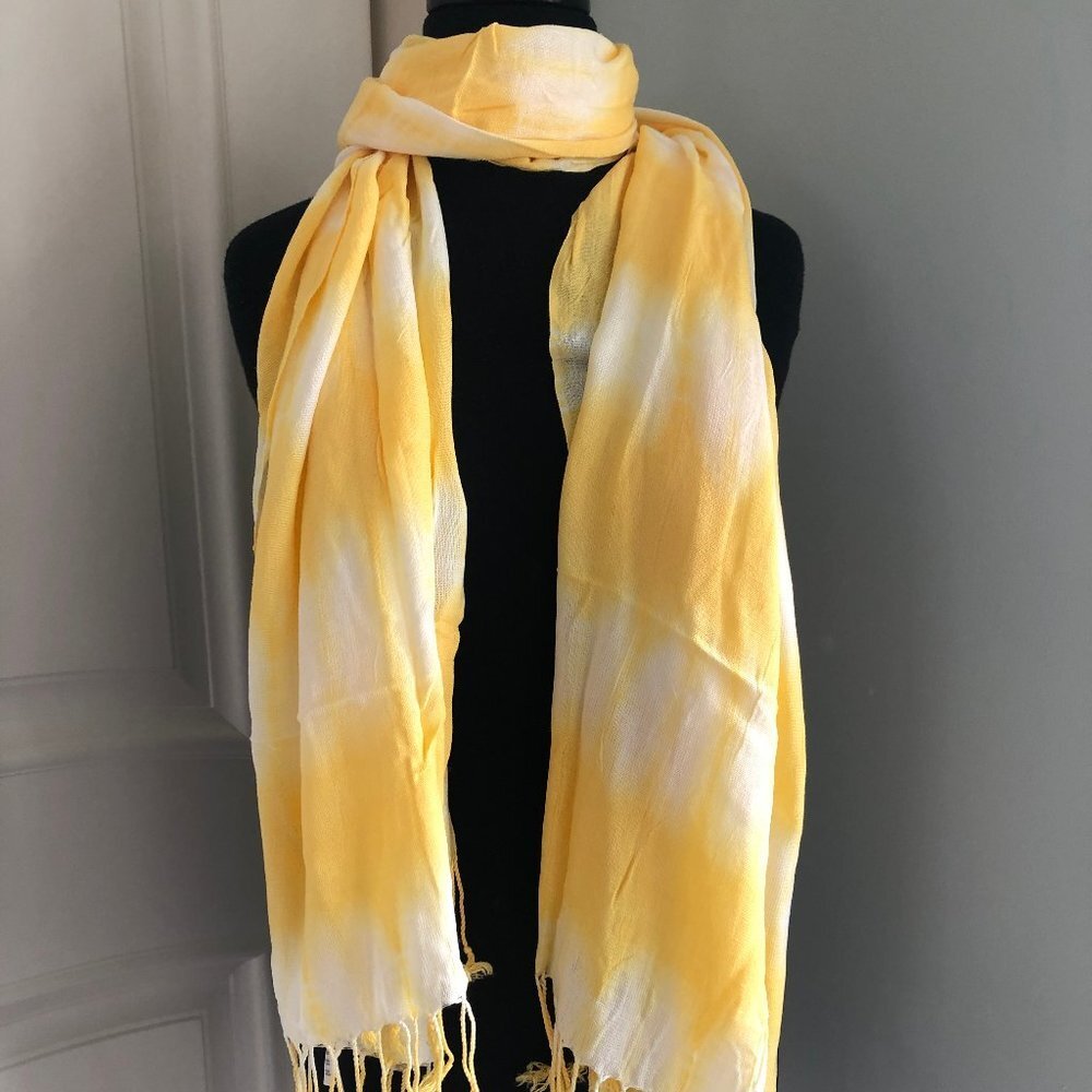 Forever 21 Yellow White Tie Dye Print Scarf NWT One Size